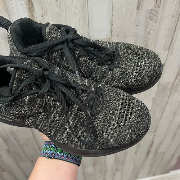APL Techloom Pro Sneakers Black Metallic Gold Athletic Propulsion Women’s 6.5 - Picture 2 of 7